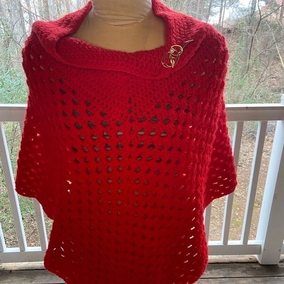 Pop of cherry poncho - Picture 1 of 4